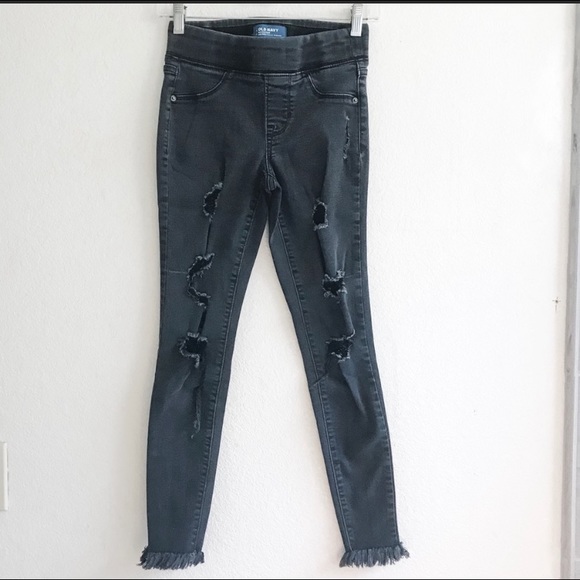 Women’s Old Navy Rockstar Distressed Jeans - Picture 2 of 3